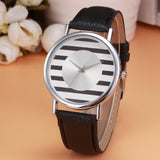 Womens Retro Design Leather Band Analog Alloy Quartz Wrist Watch